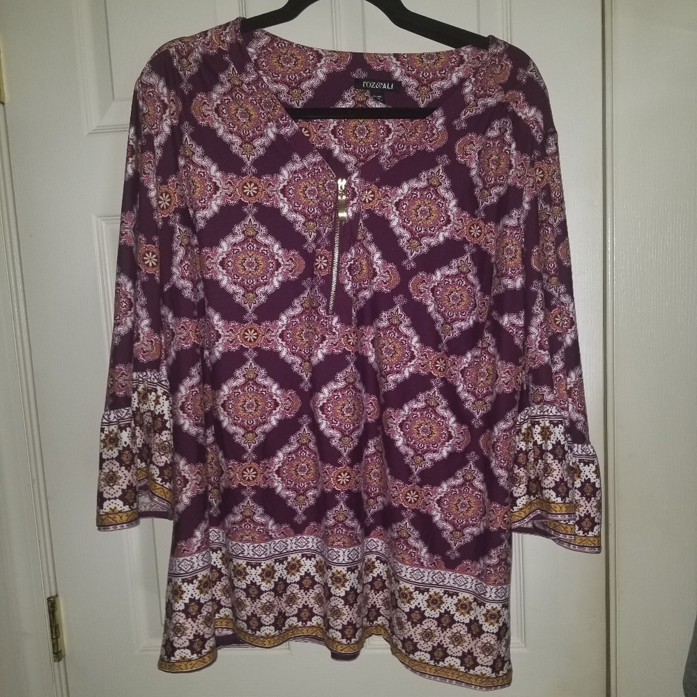 Stylish blouse w/ patterns